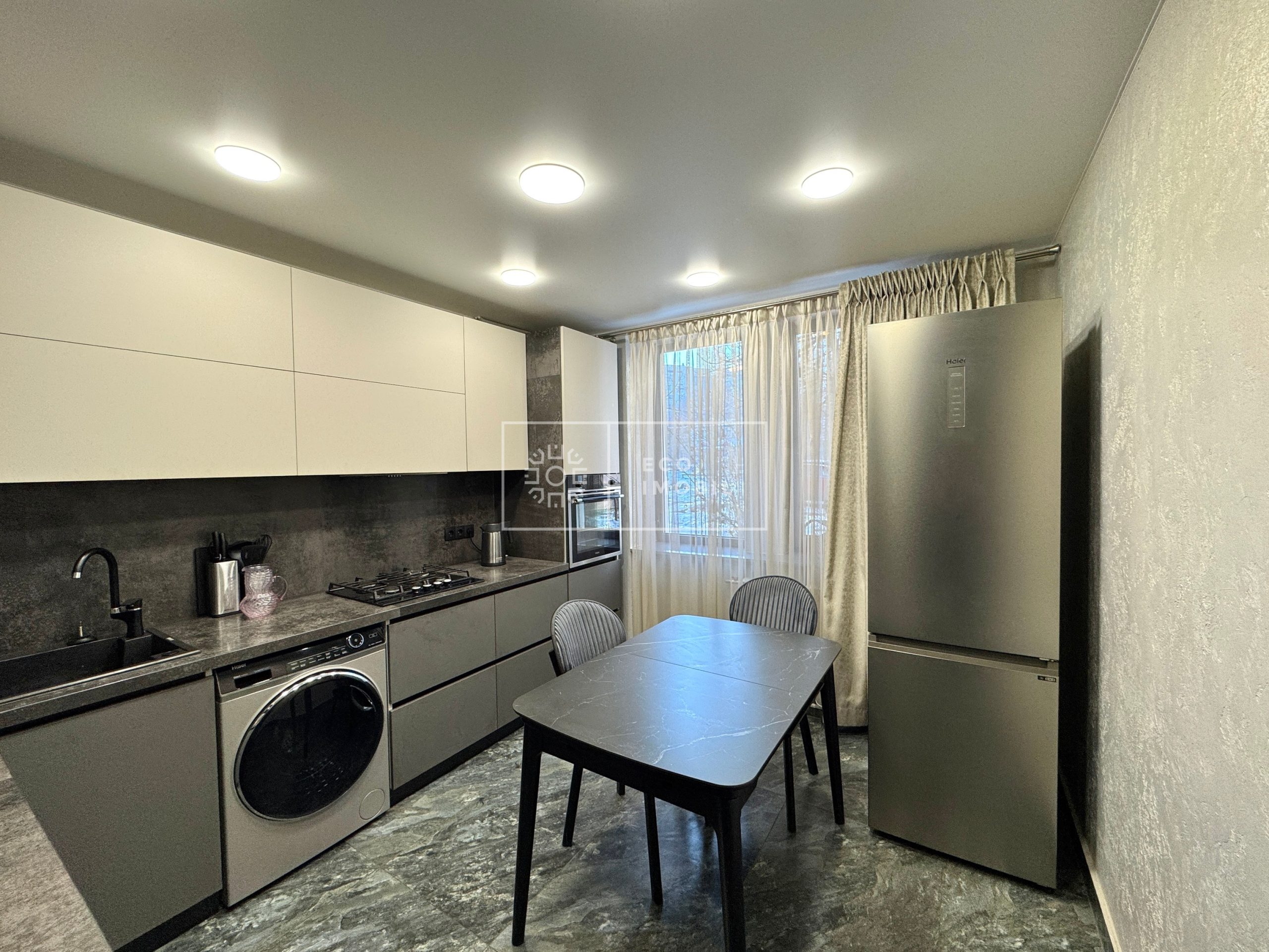 str.  Calea Ieșilor