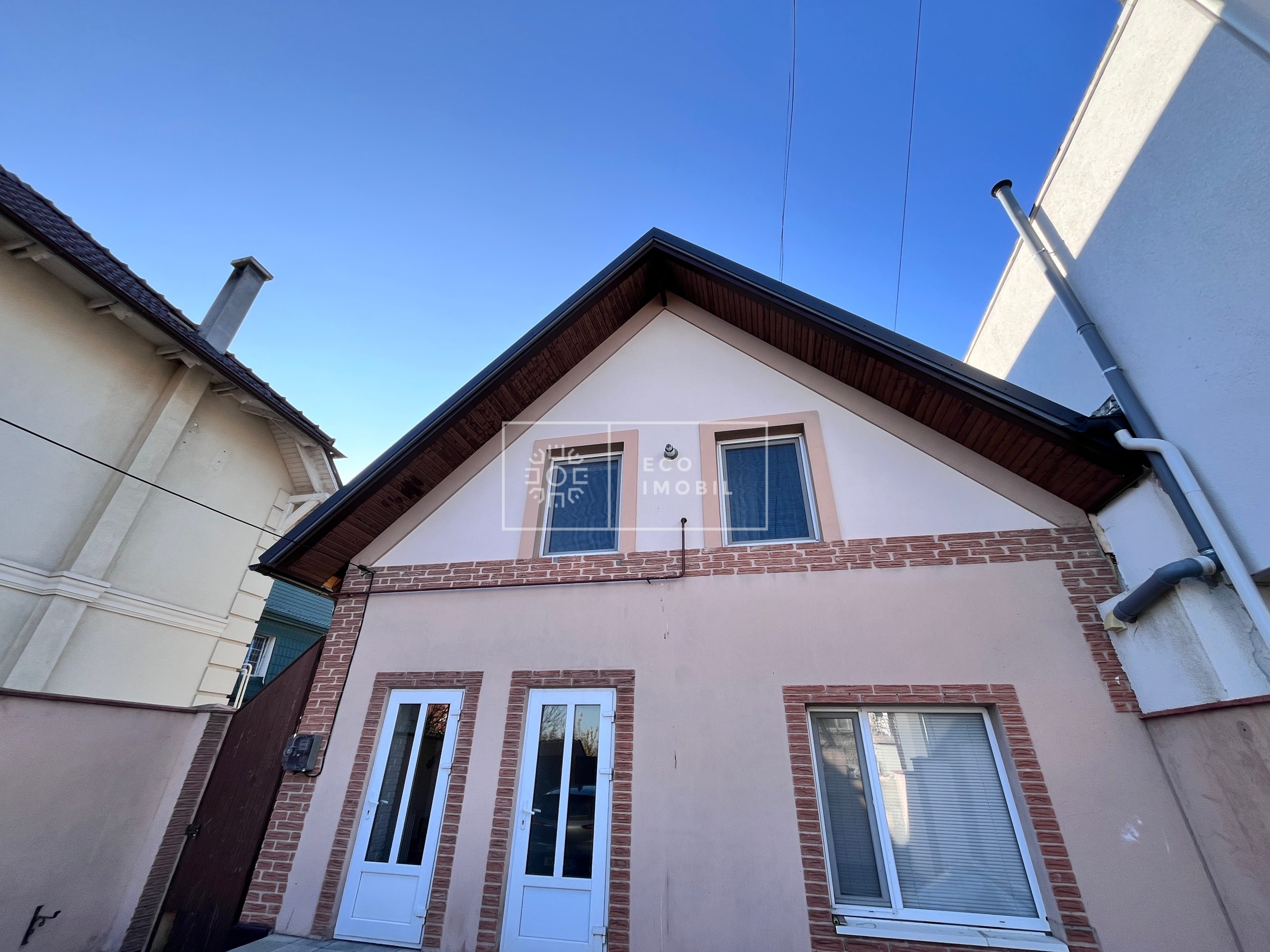 str. Codrul Cosminului