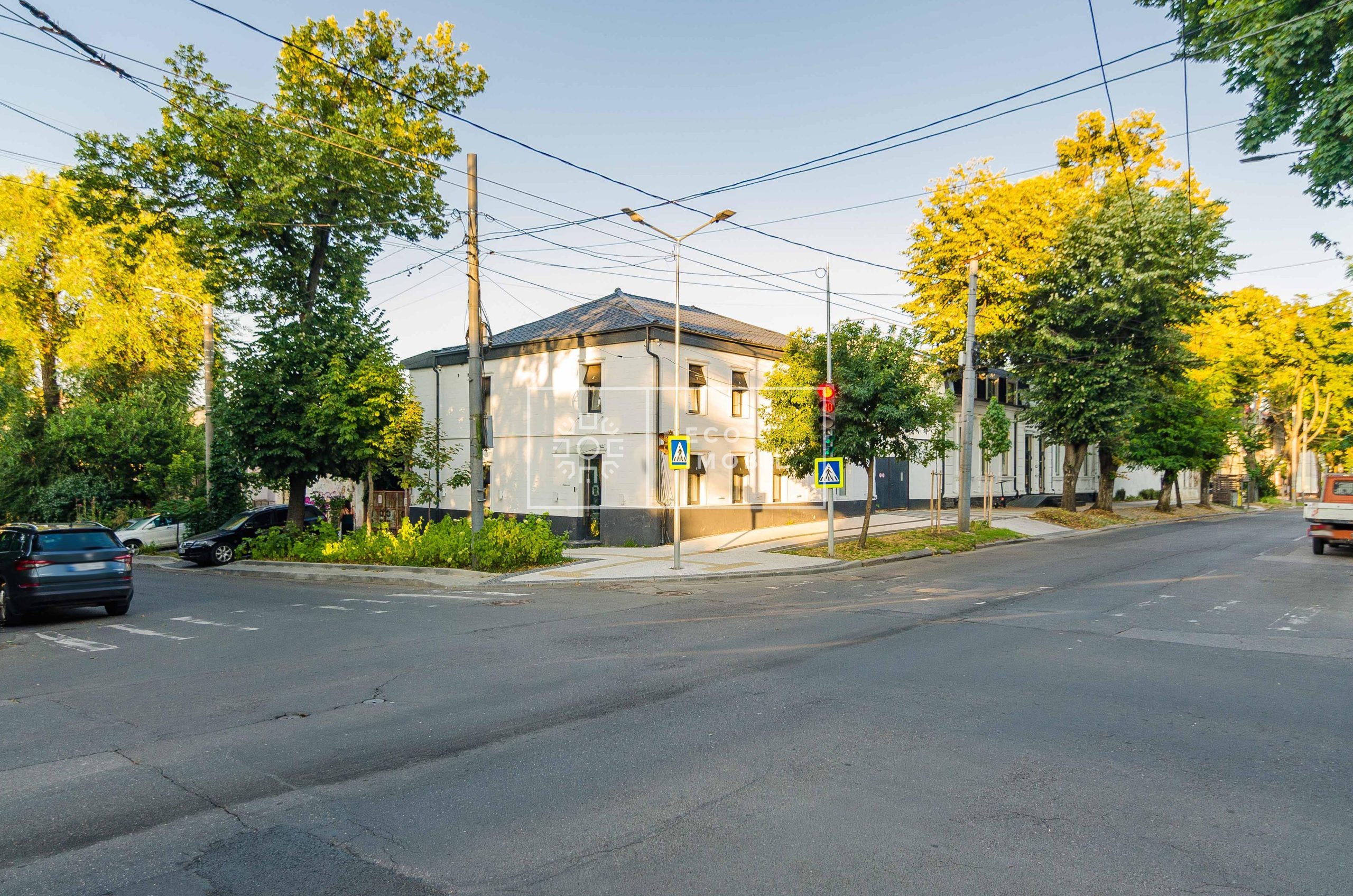 str. Mihai Eminescu